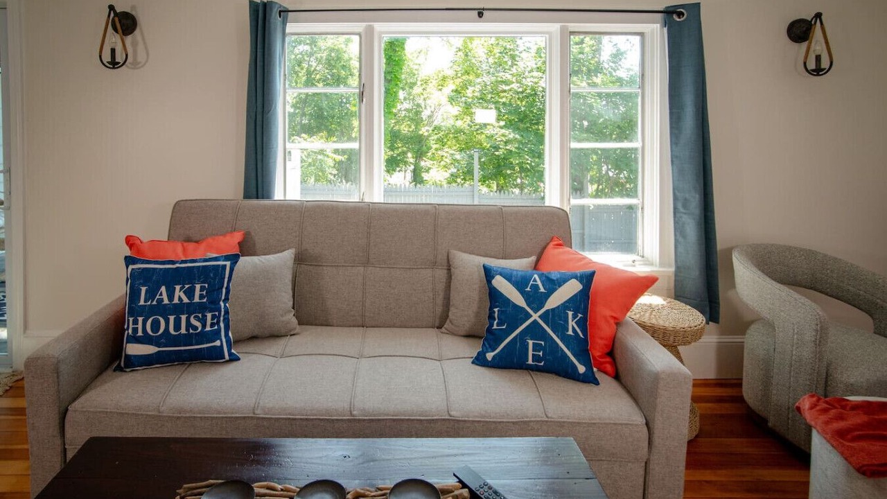 Photo of Livingroom in Billerica