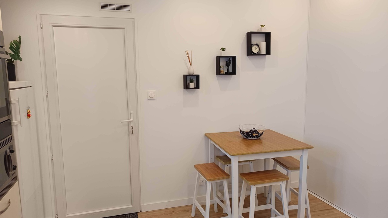 Photo of Others in Port-Saint-Pere