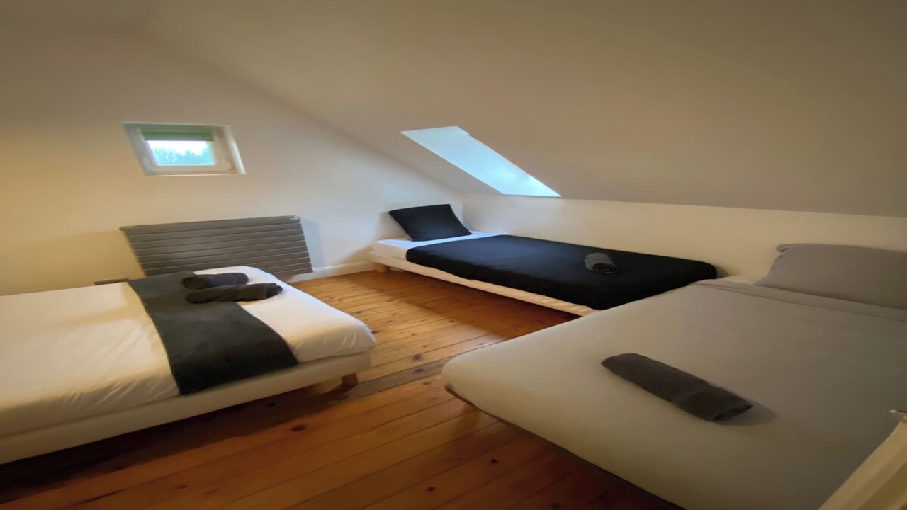 Photo of Others in Teille