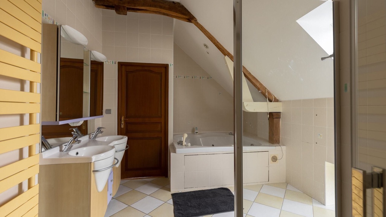 Photo of Bathroom in Teille