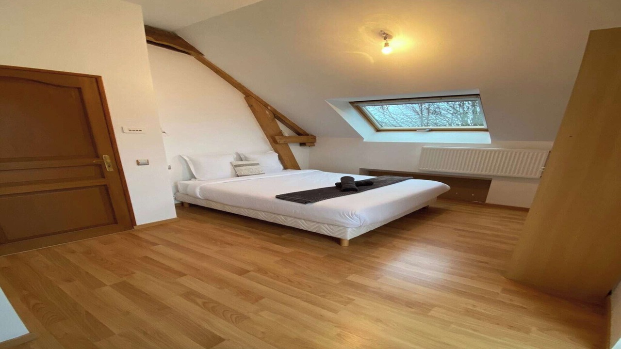 Photo of Others in Teille