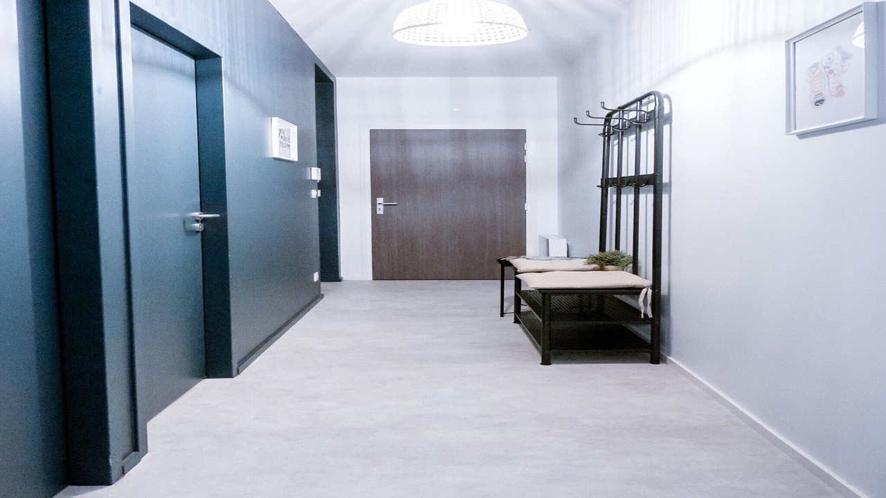 Photo of Others in Bollee