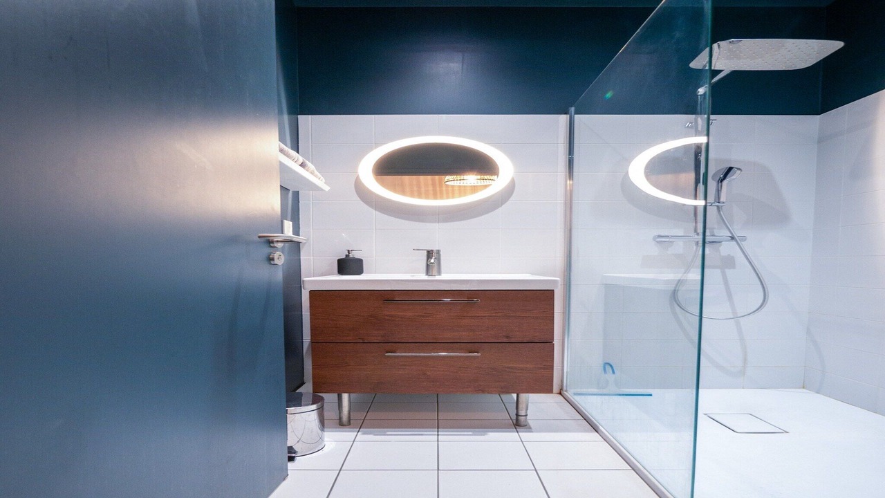 Photo of Bathroom in Bollee