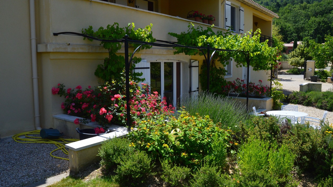 Photo of Patio Balcony in Montbrun-les-Bains
