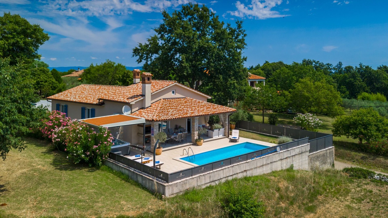 Photo of Outdoor in Melnica