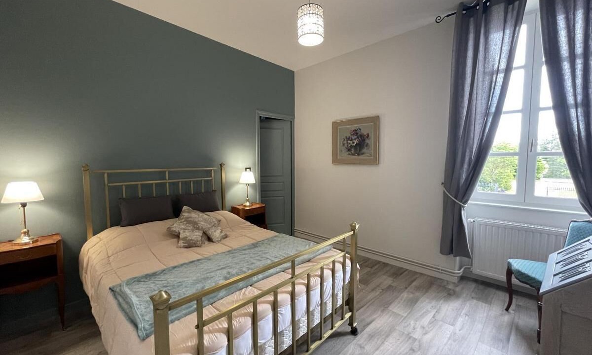 Photo of Bedroom in Vernusse