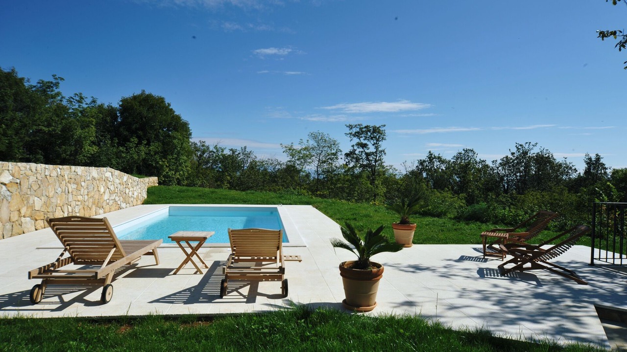 Photo of Outdoor in Sucici