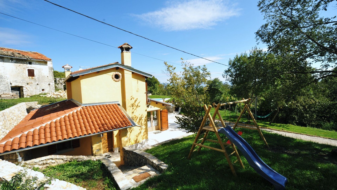 Photo of Others in Sucici