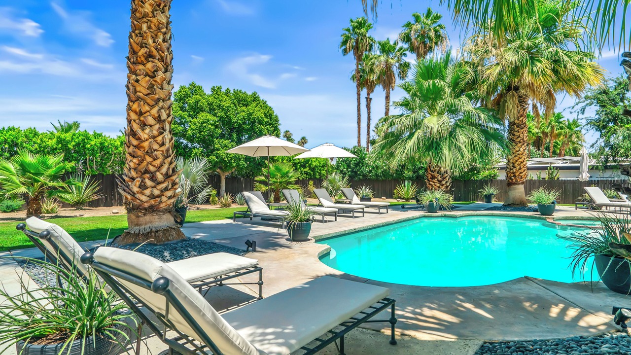 Photo of Outdoor in Magnesia Falls Cove