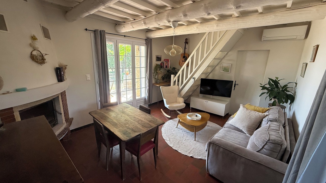 Photo of Livingroom in Cucuron