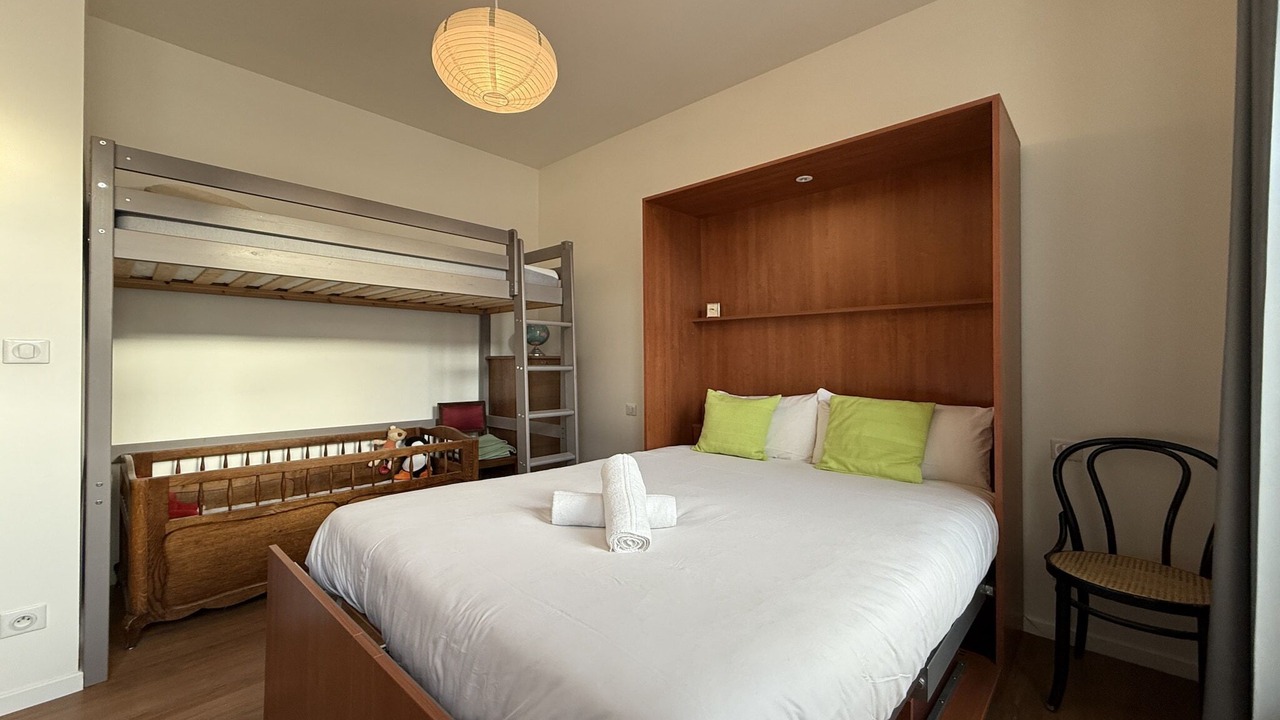 Photo of Others in Bollee