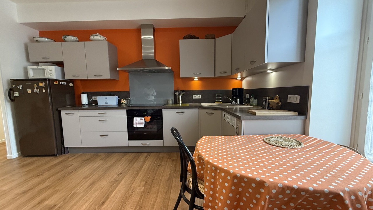 Photo of Others in Bollee