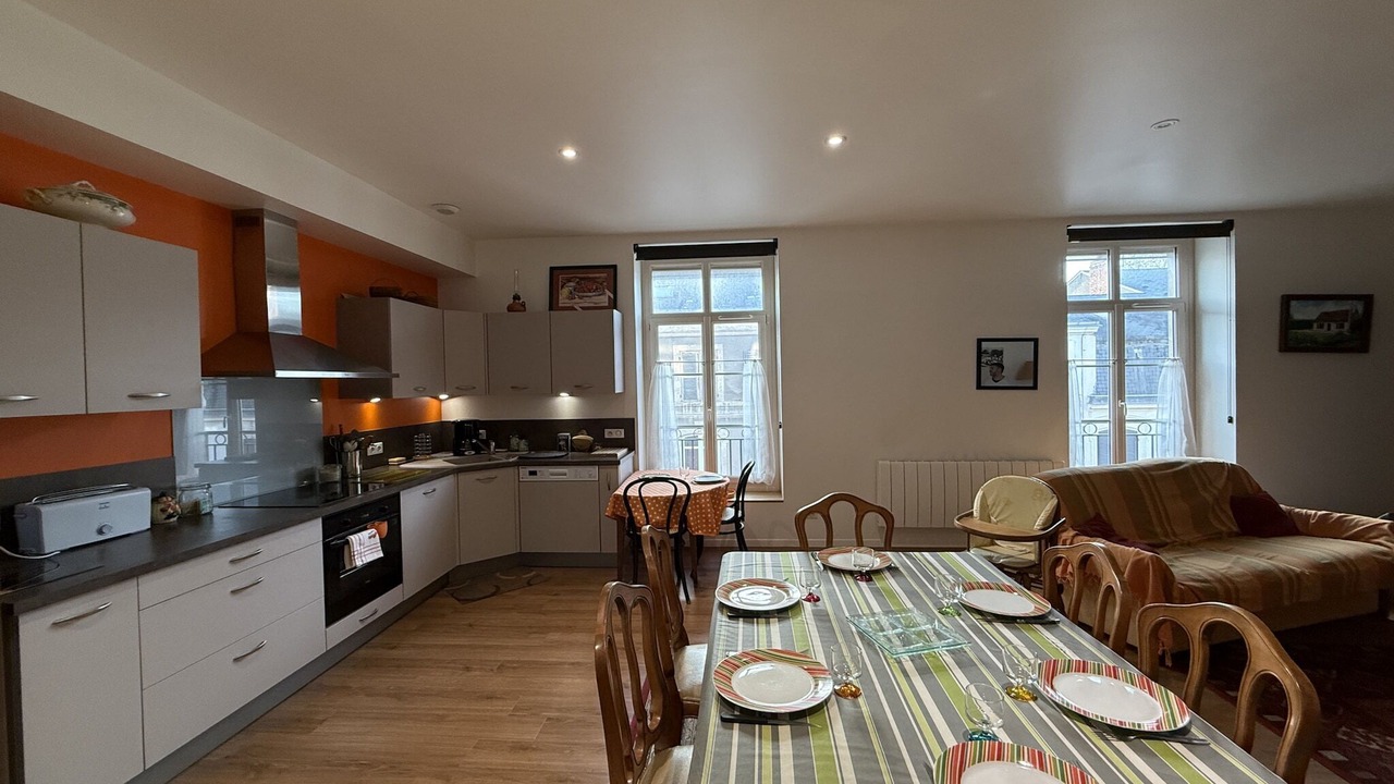 Photo of Others in Bollee