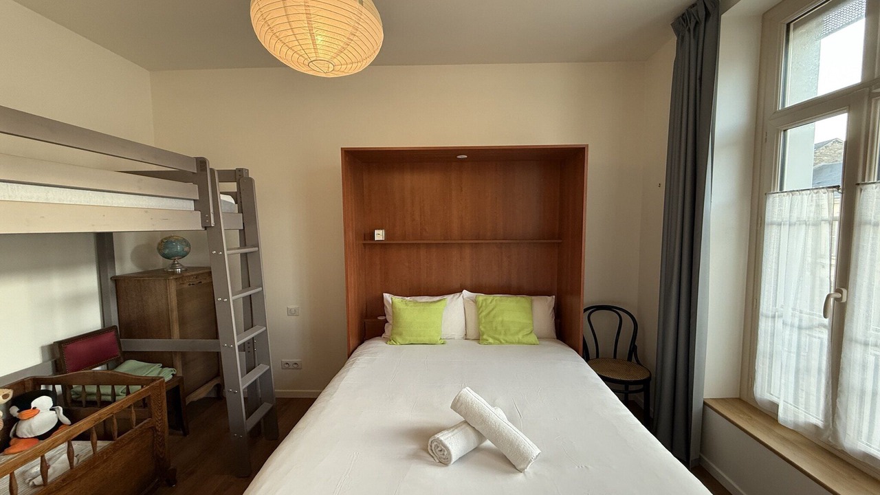 Photo of Others in Bollee