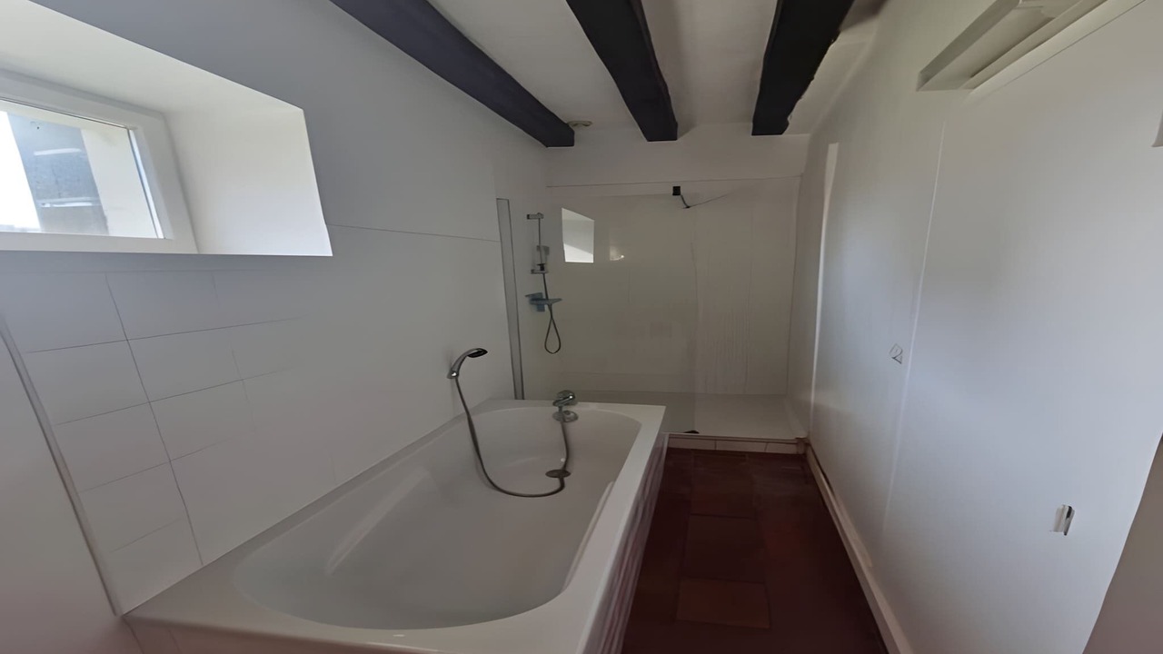 Photo of Bathroom in Thoree-les-Pins