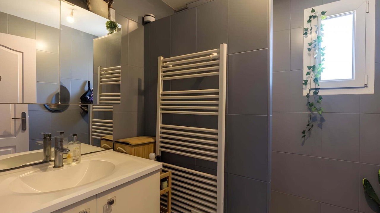 Photo of Bathroom in Le Mans