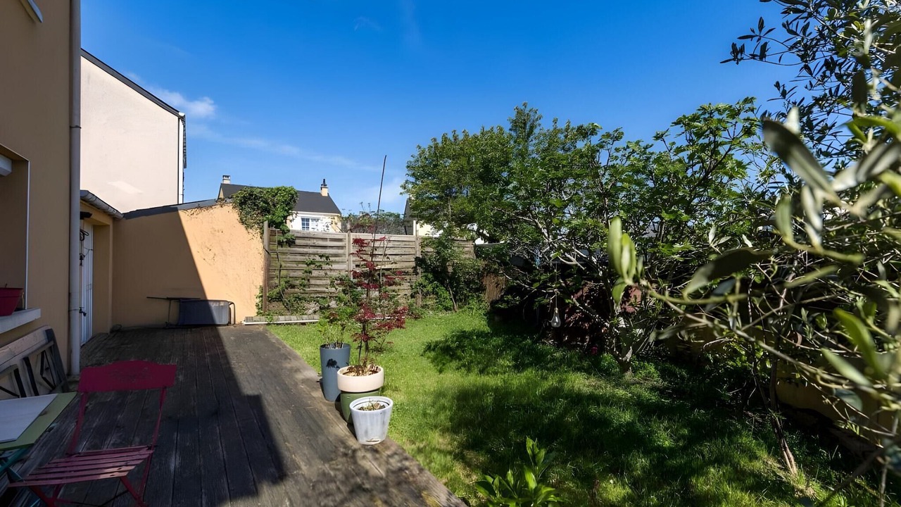 Photo of Outdoor in Le Mans