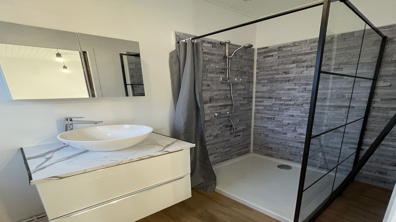 Photo of Bathroom in Noyen-sur-Sarthe