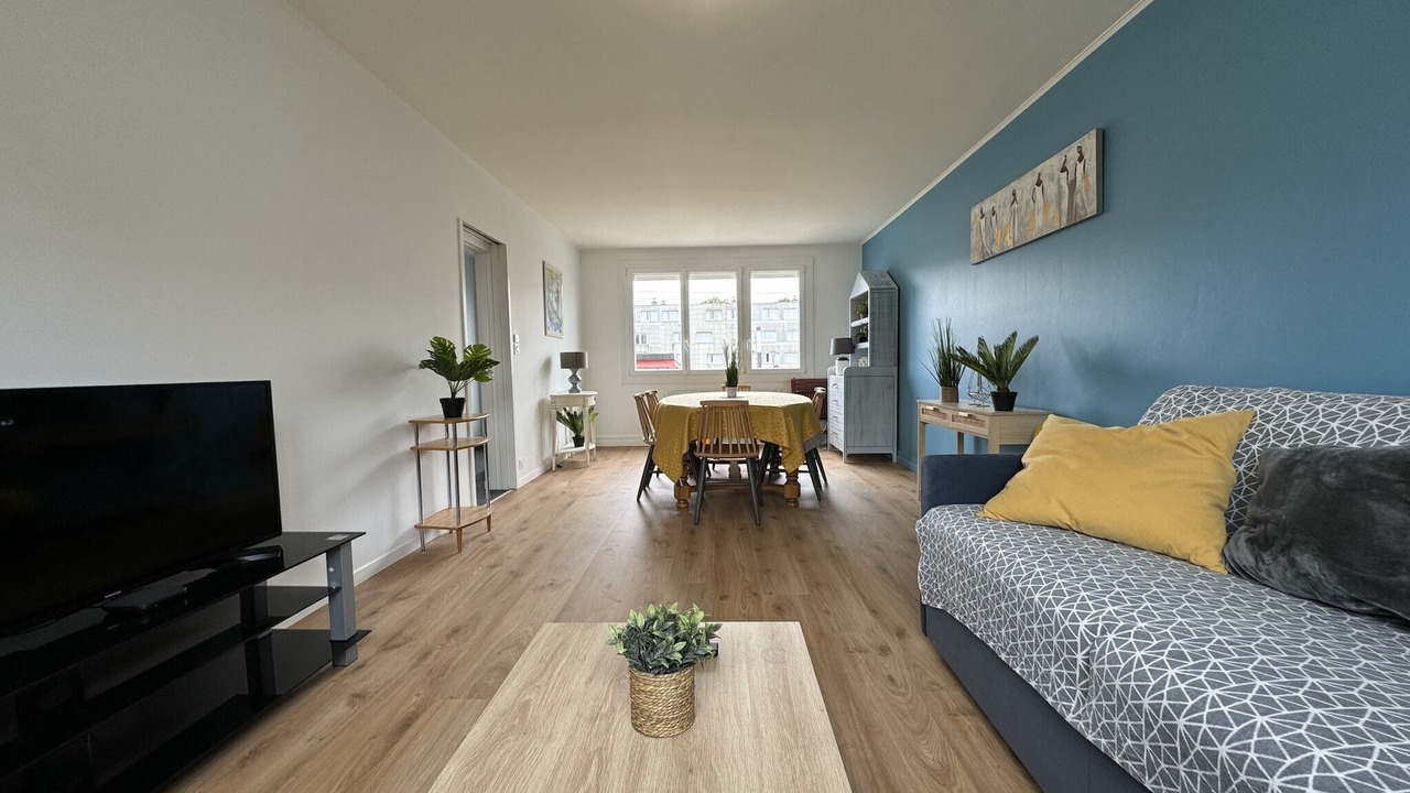 Photo of Livingroom in Miroir - Batignolles