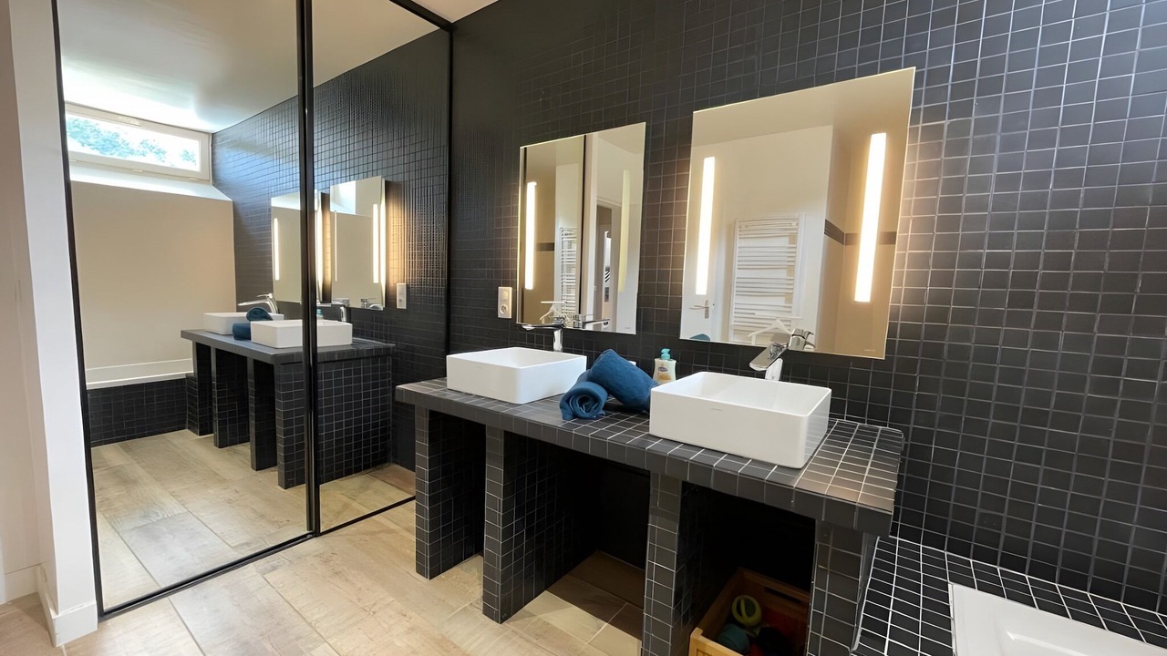 Photo of Bathroom in Thoree-les-Pins