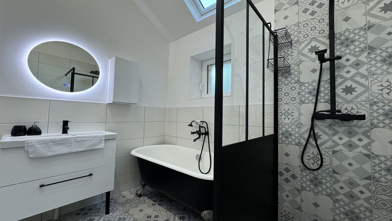 Photo of Bathroom in Mansigne