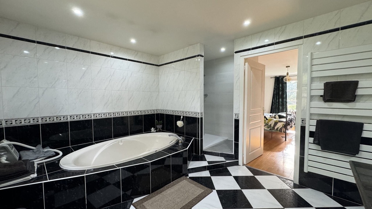 Photo of Bathroom in Spay