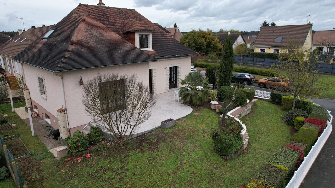 Photo of Outdoor in Change