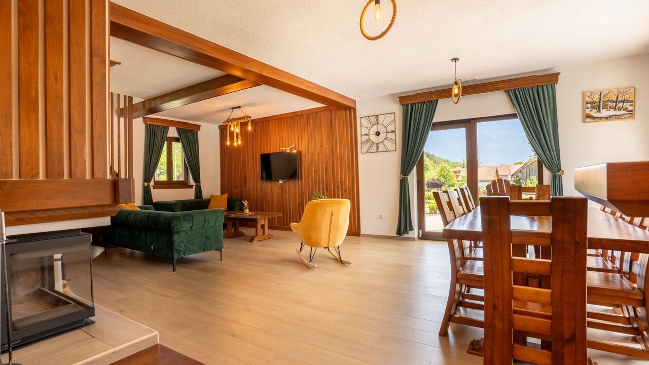 Photo of Livingroom in Brusane