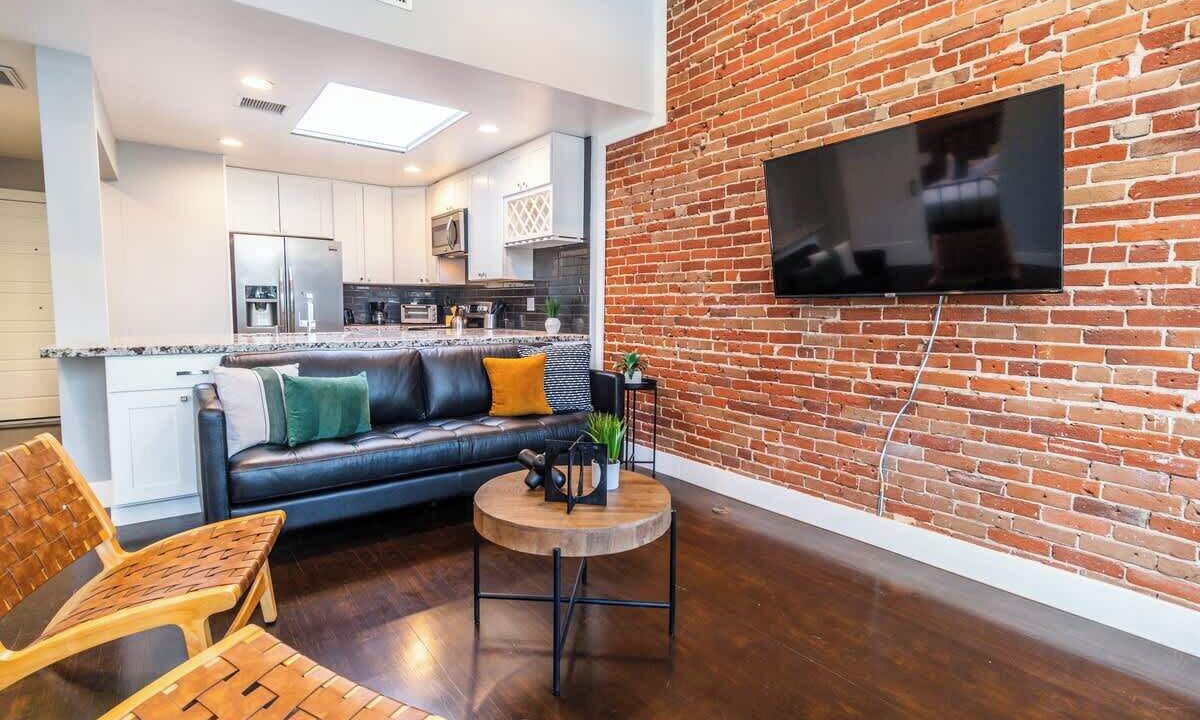 Photo of Livingroom in Gaslamp Quarter