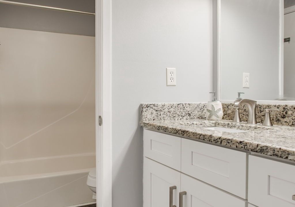 Photo of Bathroom in Ono Island