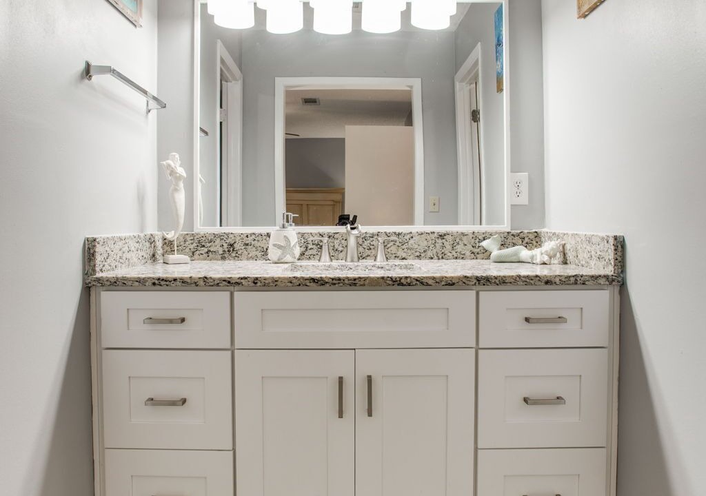 Photo of Bathroom in Ono Island