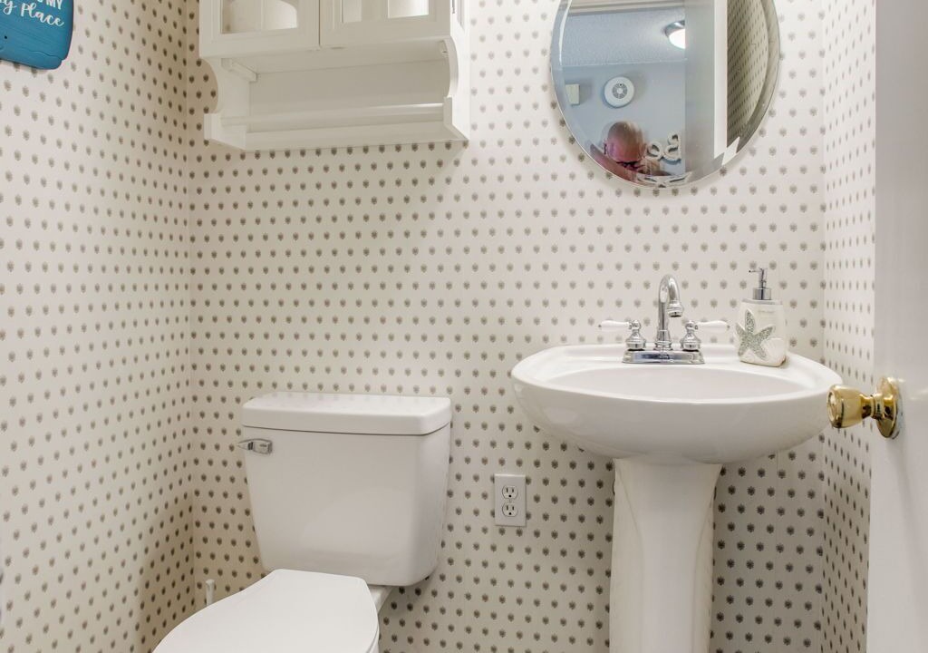 Photo of Bathroom in Ono Island