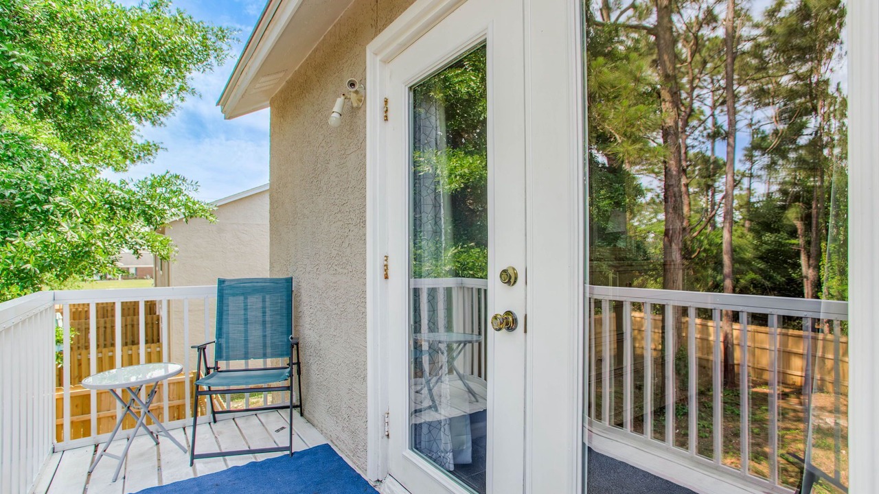 Photo of Patio Balcony in Ono Island