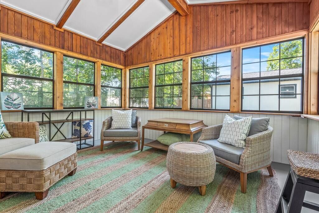 Photo of Livingroom in Rogers