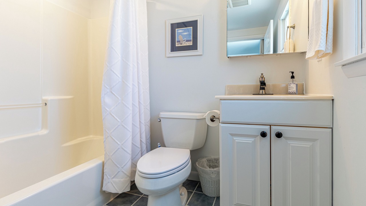 Photo of Bathroom in South Beach Haven
