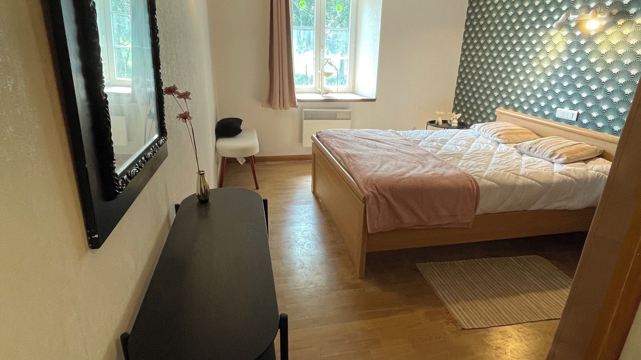 Photo of Bedroom in Mur-de-Barrez