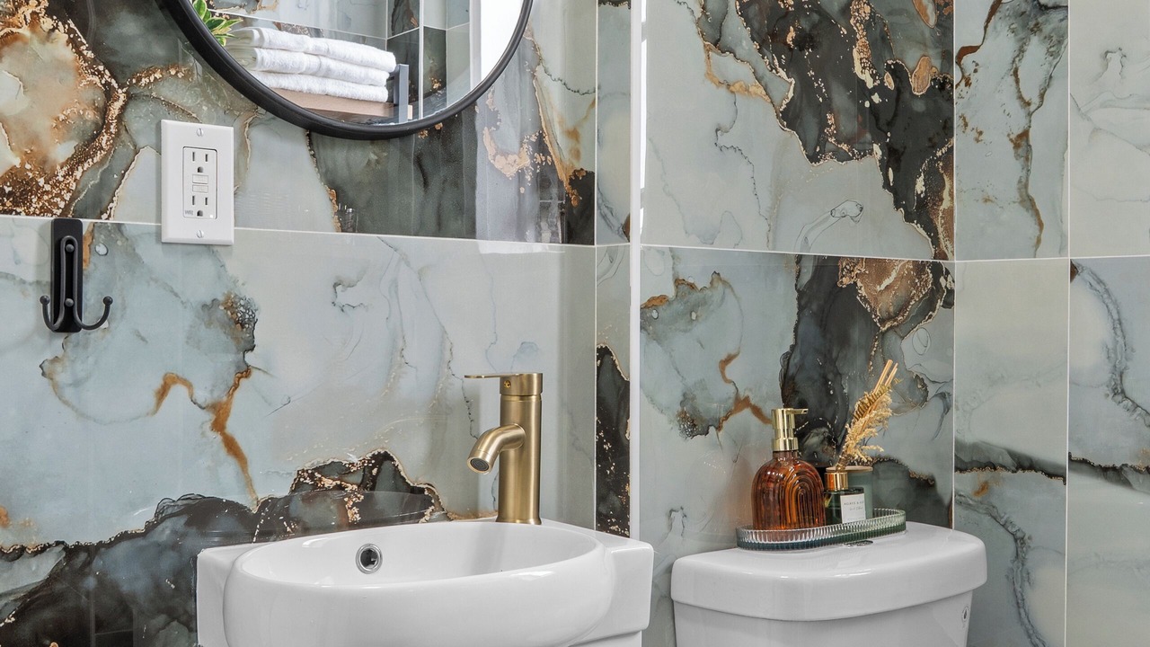 Photo of Bathroom in Union City