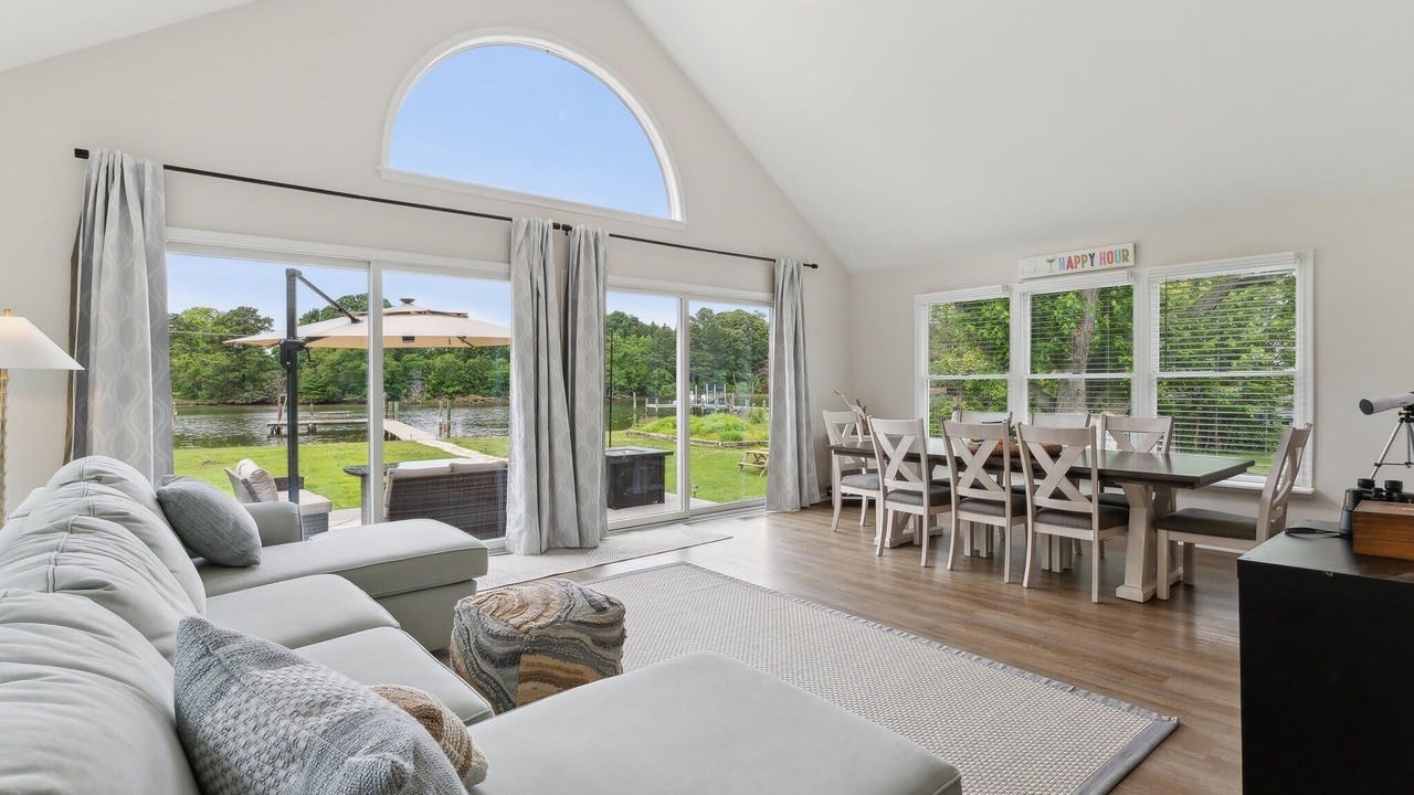 Photo of Livingroom in Chester