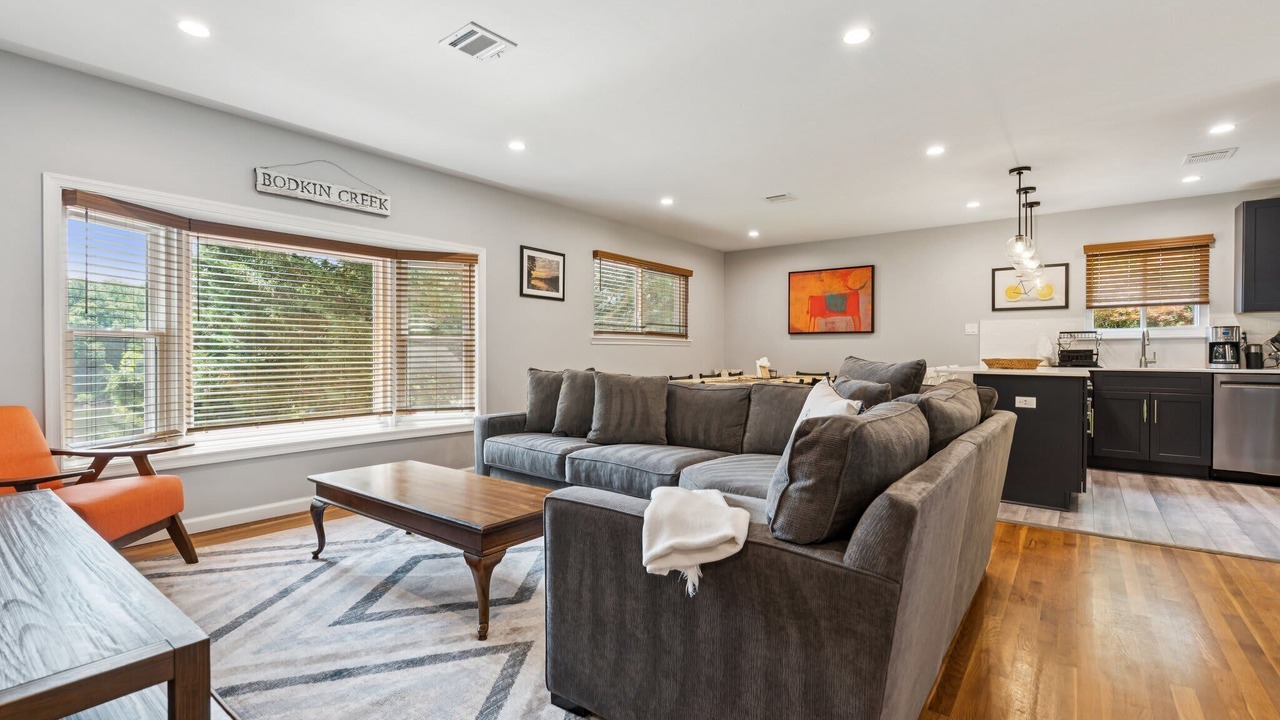Photo of Livingroom in Pasadena