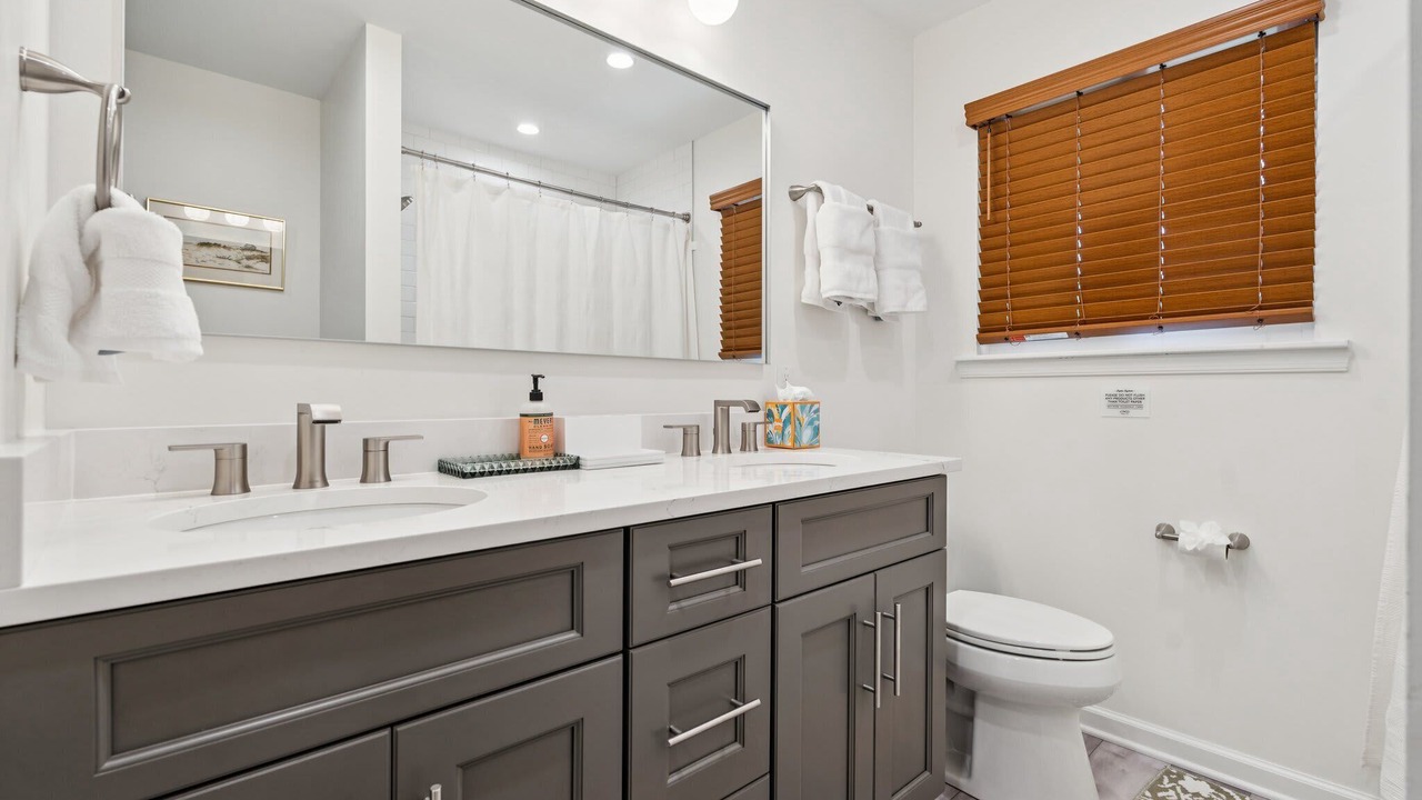 Photo of Bathroom in Pasadena