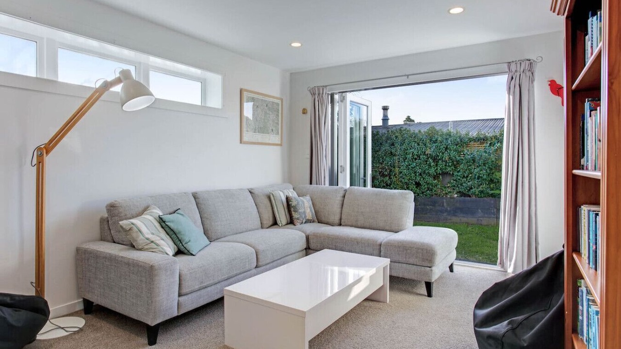 Photo of Others in Grey Lynn