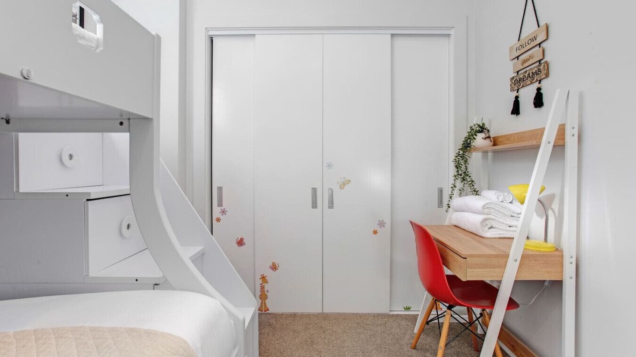 Photo of Others in Grey Lynn