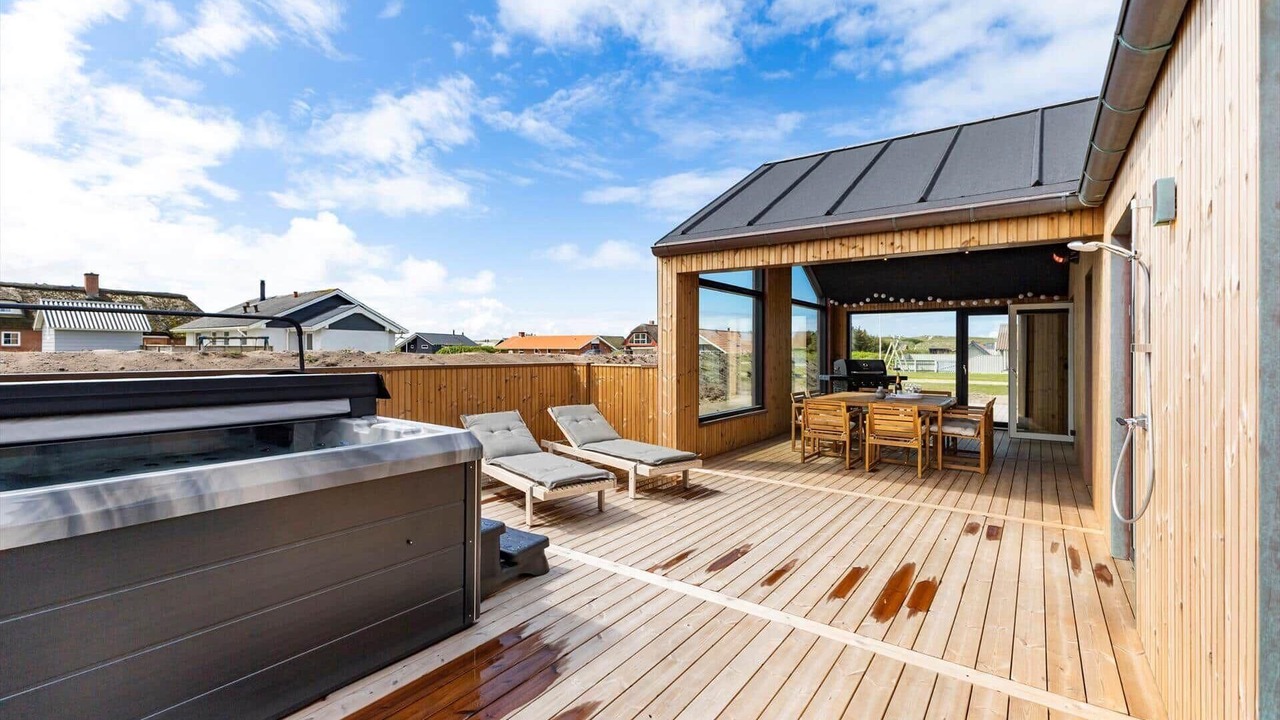 Photo of Outdoor in Vrist Strand