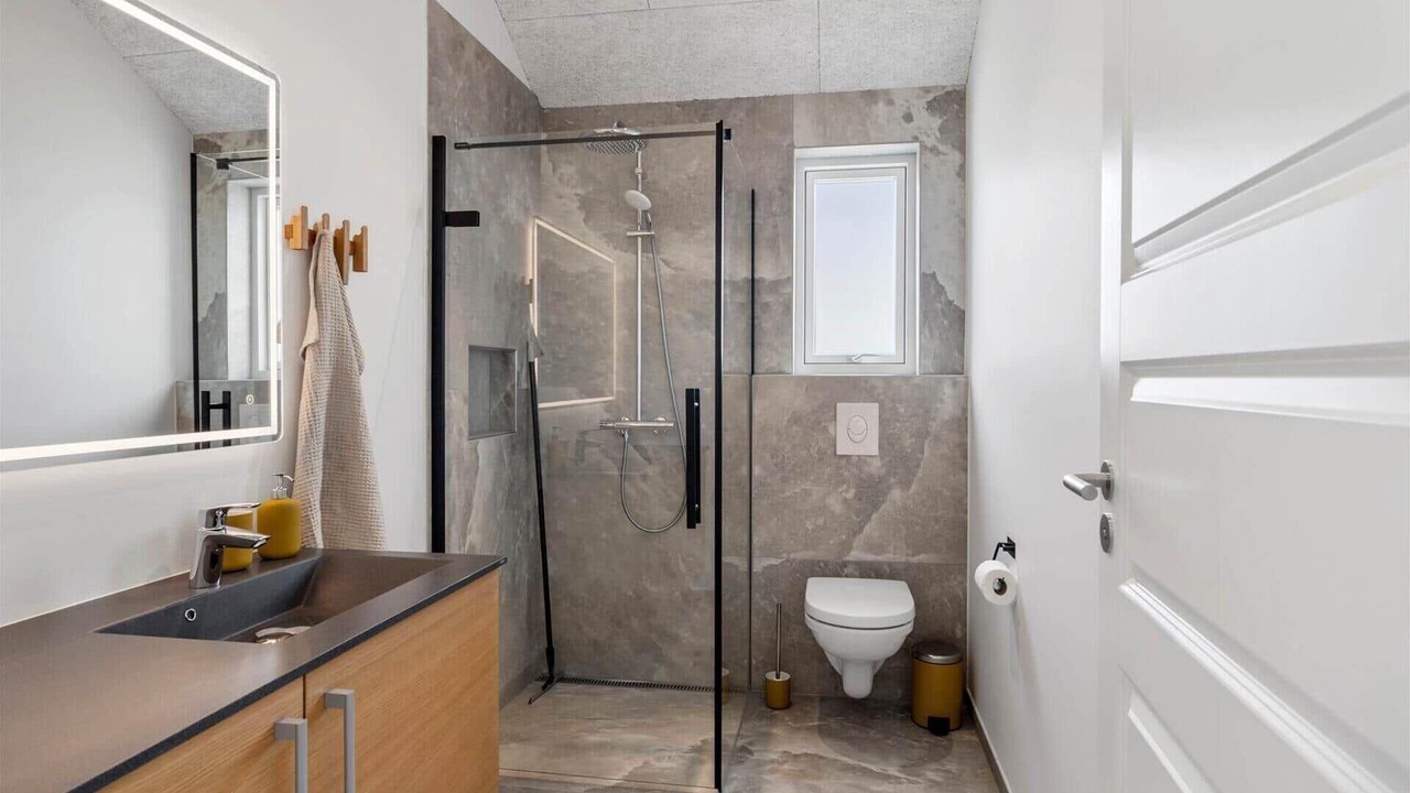 Photo of Bathroom in Vrist Strand