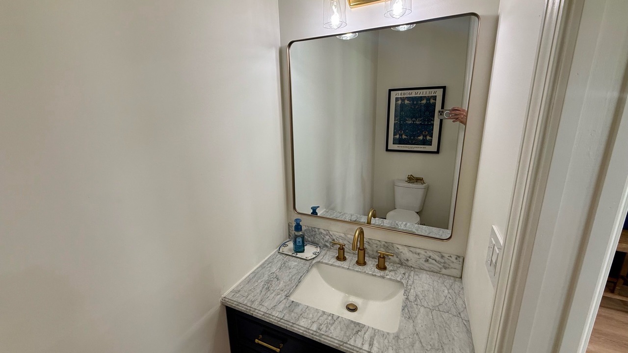 Photo of Bathroom in Sunrise Beach