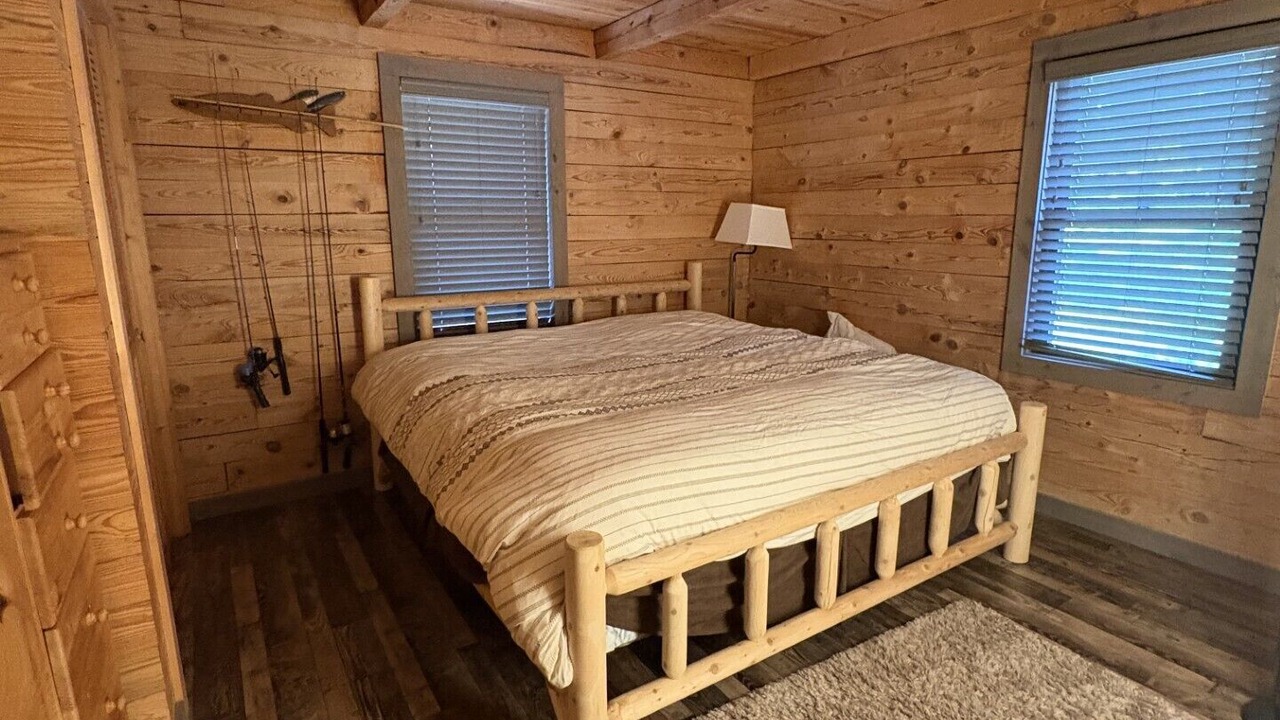 Photo of Bedroom in Doniphan