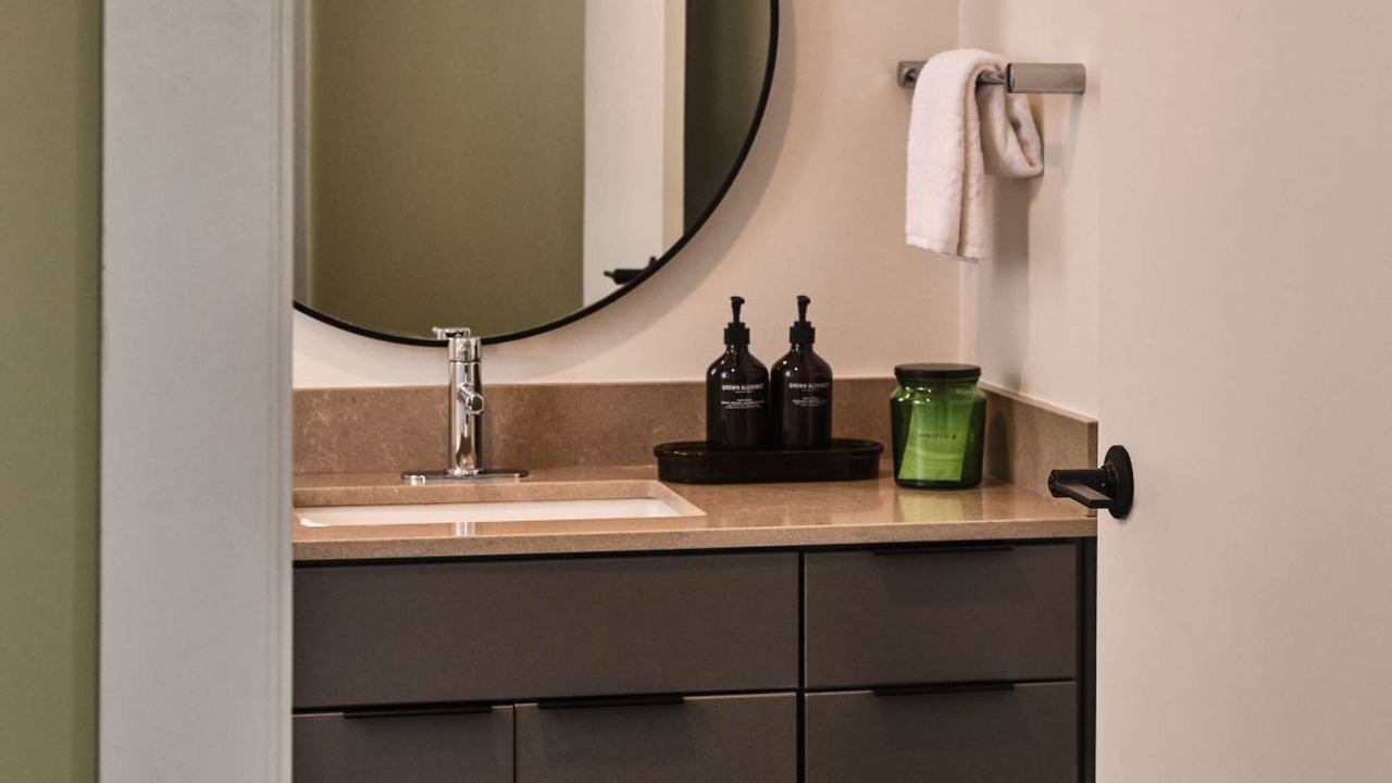 Photo of Bathroom in Yamacraw Village
