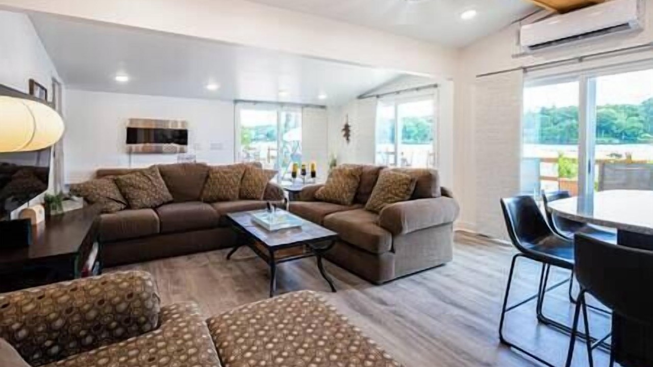 Photo of Others in Hamilton