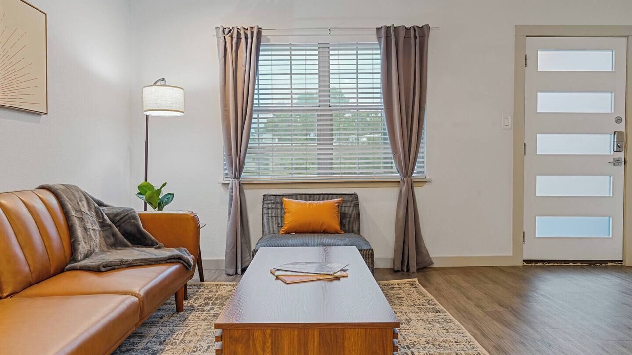 Photo of Livingroom in Clarksville