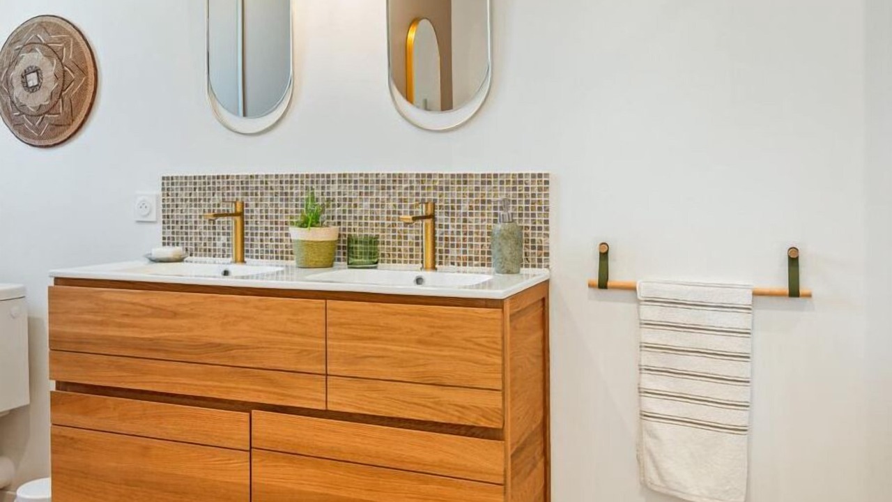 Photo of Bathroom in Virville